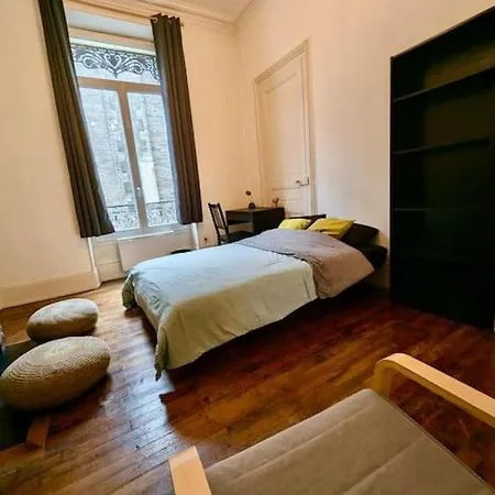 شقة Chambre Altitude En Hyper Centre - Calme & Tout Equipee غرونوبل